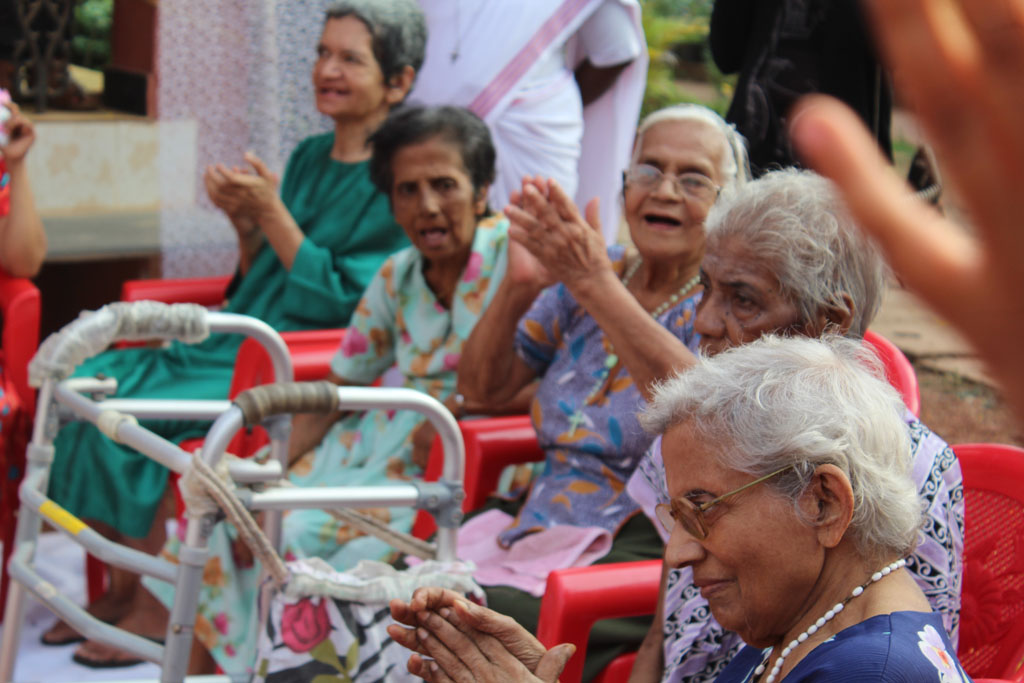 Oldage Home Visit - old-age-home-2